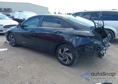 2024 Hyundai Elantra Sel z USA, uszkodzony, nr VIN KMHLS4DG5RU699083